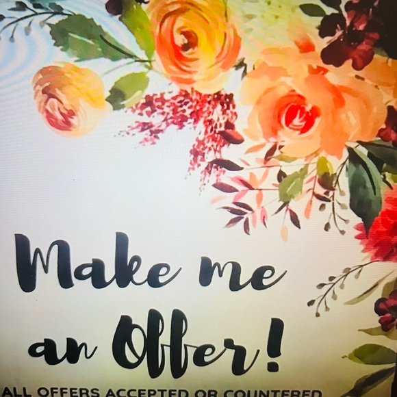 LIZ CLAIBORNE Wristlet “AUBREY” Bag Black w Gold Trim - Picture 5 of 11